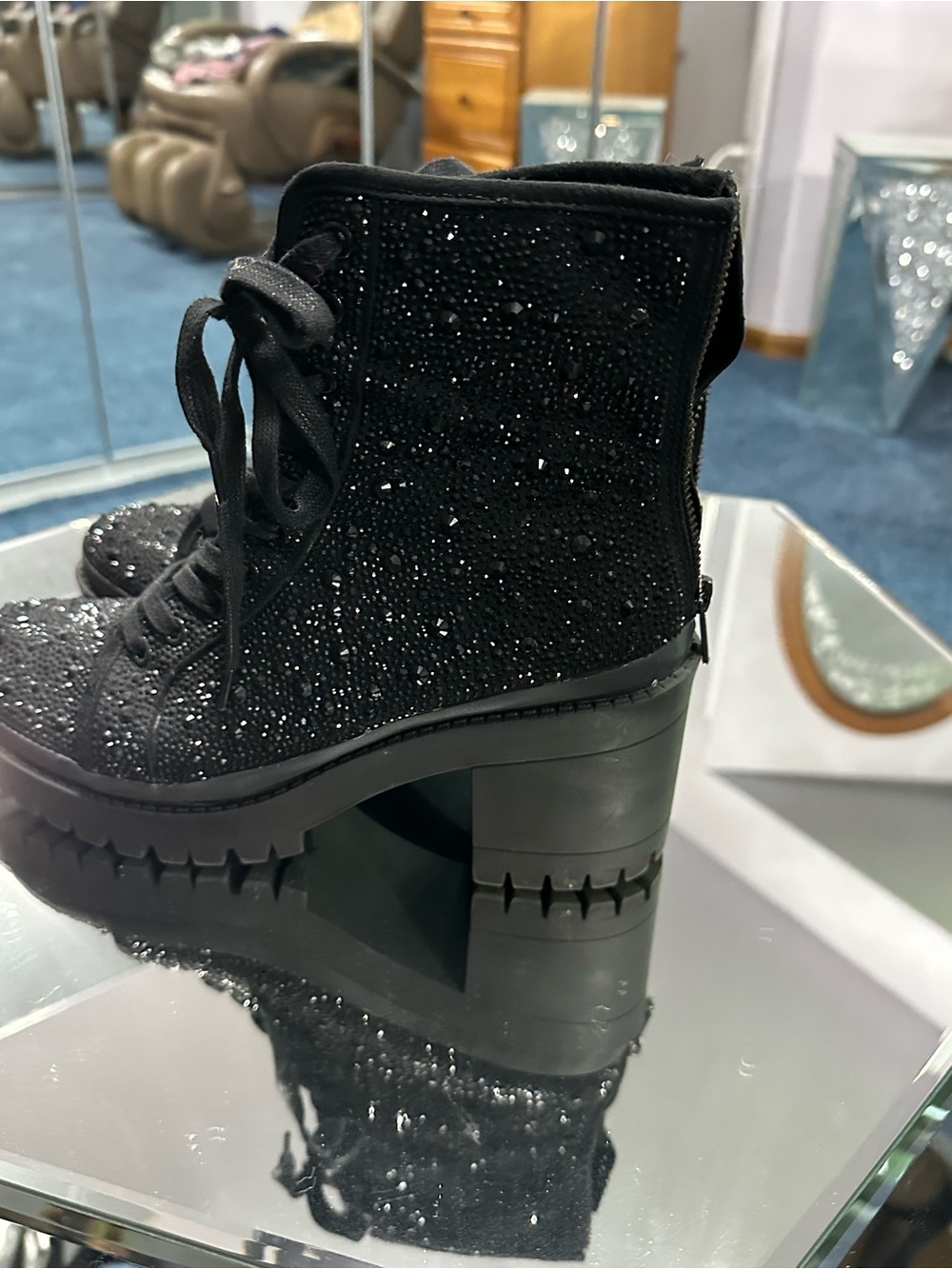 Steve Madden Black Glitter rhinestone Lace-Up Platform Combat Boots. 11